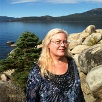 Heidi Murphy Photo 43