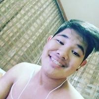 Robert Villanueva Photo 16
