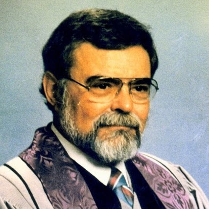 Robert Hawkins Photo 37