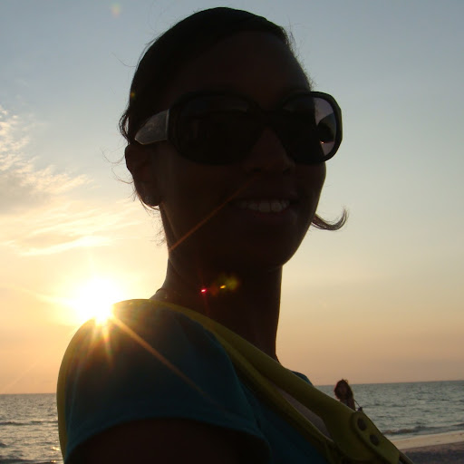 Michelle Hopkins Photo 14