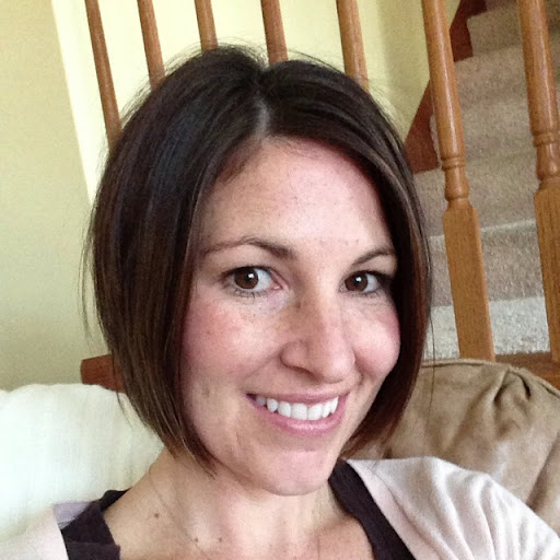 Julie Bollinger Photo 29
