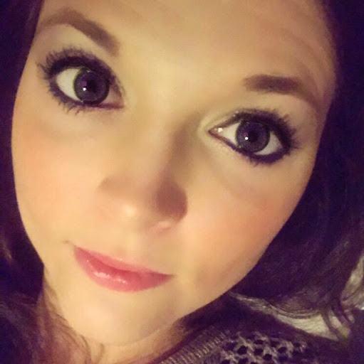 Stephanie Swartz Photo 35