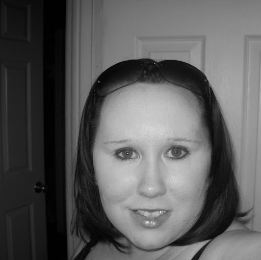 Mandy Leblanc Photo 32