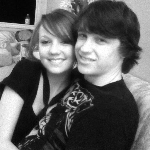 Erin Nichols Photo 13