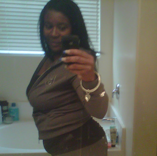 Stephanie Goode Photo 10