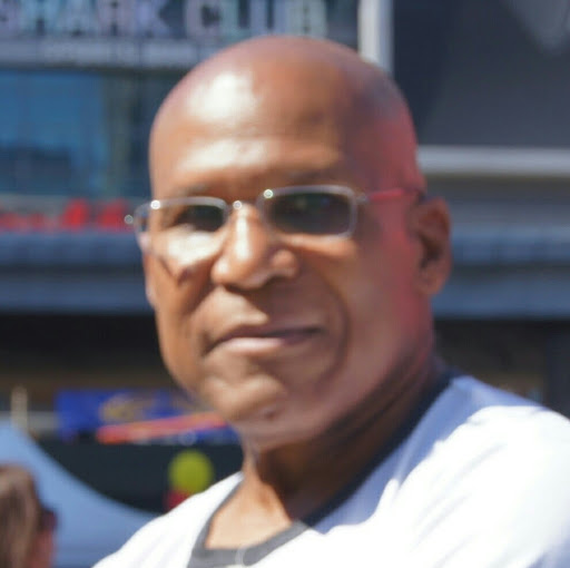 George Valentine Photo 31