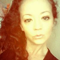 Vicky Burns Photo 16