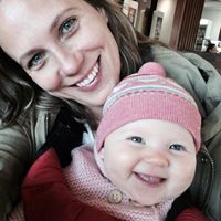 Megan Farnsworth Photo 33