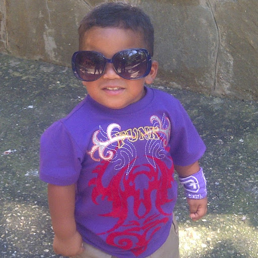 Emilio Angulo Photo 6