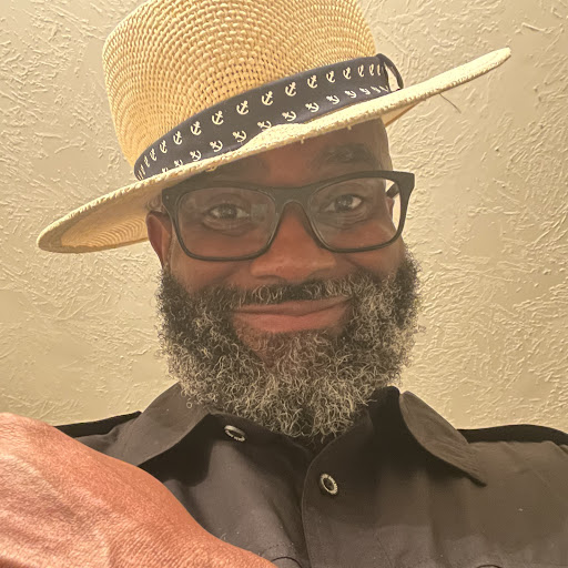 Earnest Moore Photo 30