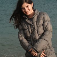 Julia Mello Photo 3