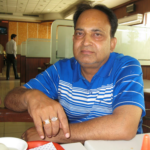Pawan Chopra Photo 18