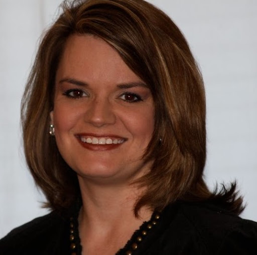Christina Barnes Photo 32