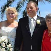 Rebecca Moffett Photo 4