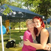 Julie Lance Photo 7