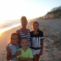 Suzanne Owens Photo 14