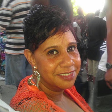 Lisa Collier Photo 38