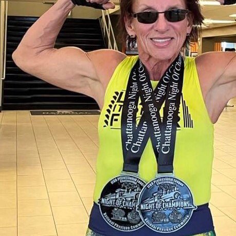 Debbie Jolly Photo 12