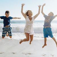 Julie Tomlin Photo 12