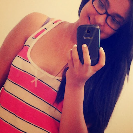 Stephanie Mahone Photo 12