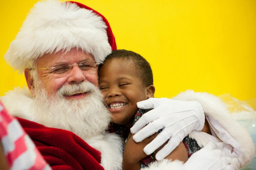 Dennis Grace Photo 13