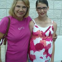 Linda Hollenbeck Photo 15