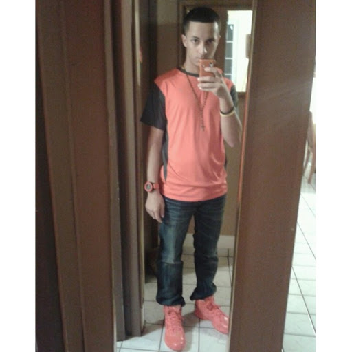 Christian Robles Photo 15