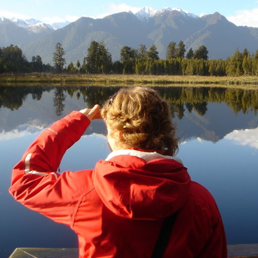 Alicia Betts Photo 5