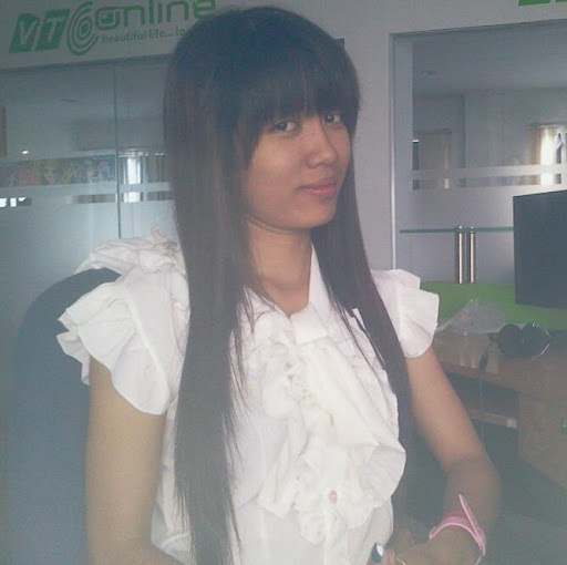 Caroline Sweet Photo 9