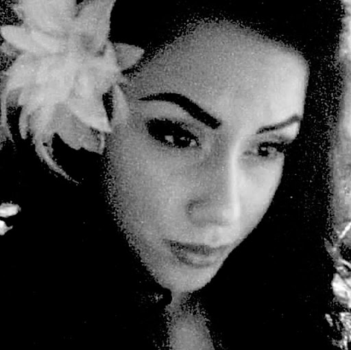 Julia Mejia Photo 32