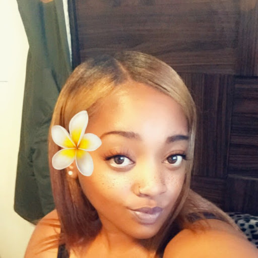 Annie Smith Photo 11