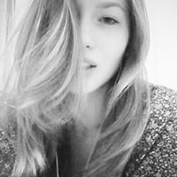 Julia Fuller Photo 8