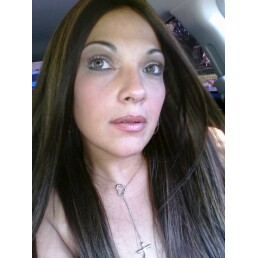 Jennifer Bernal Photo 6