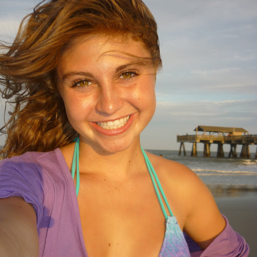 Amber Roberts Photo 27