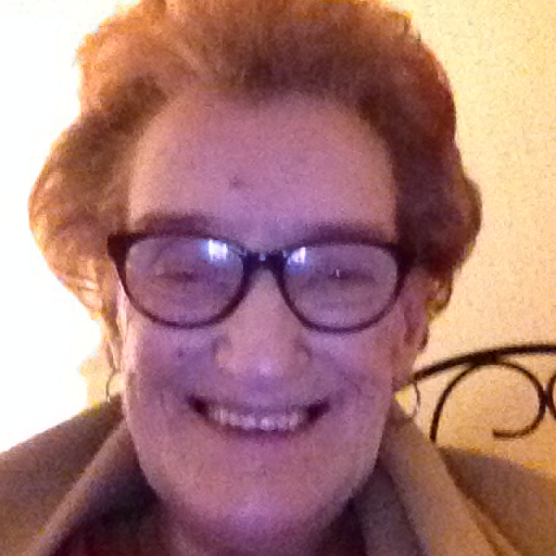 Laura Latham Photo 28