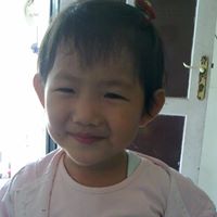 Elizabeth Yang Photo 30