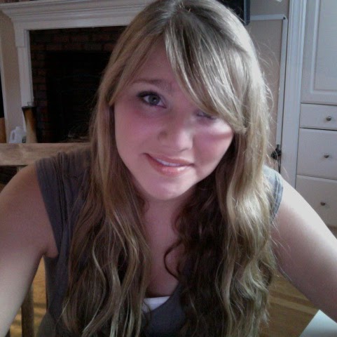 Julia Martin Photo 20