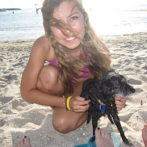 Elizabeth Schwarz Photo 31