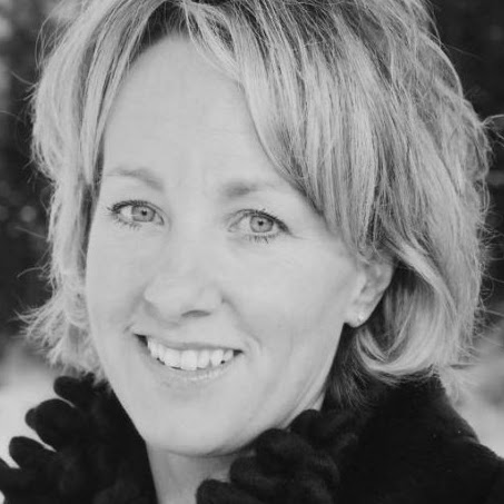 Vicky Roberts Photo 22