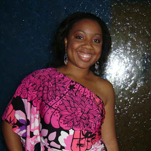 Alicia Raines Photo 2