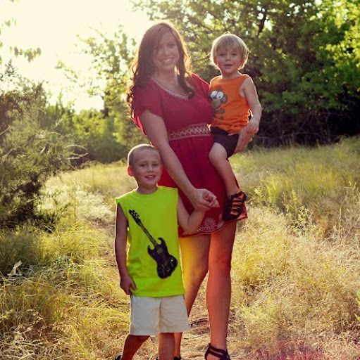 Lindsay Turner Photo 4