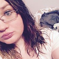 Emilee Russell Photo 15
