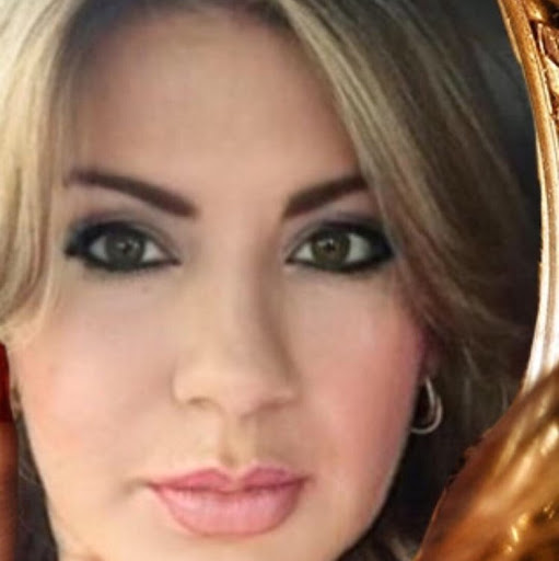 Anita Castillo Photo 13