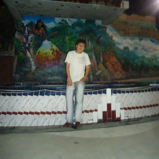 Michael Leon Photo 19