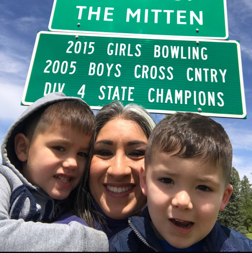 Kathleen Mills Photo 33