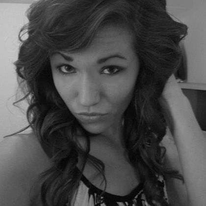 Misty Anderson Photo 27