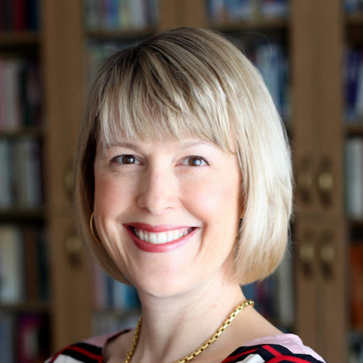 Elisabeth Kennedy Photo 20