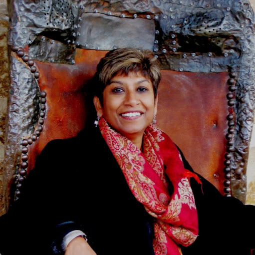 Christine Ray Photo 13