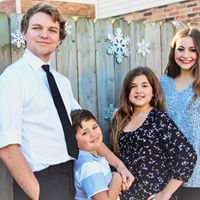 Nicole Wolfe Photo 10