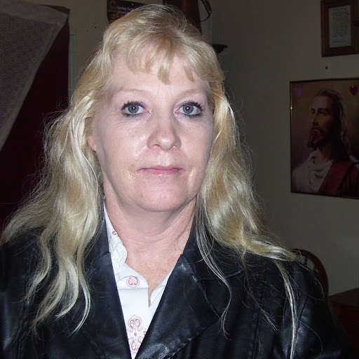 Sandy Smallwood Photo 24